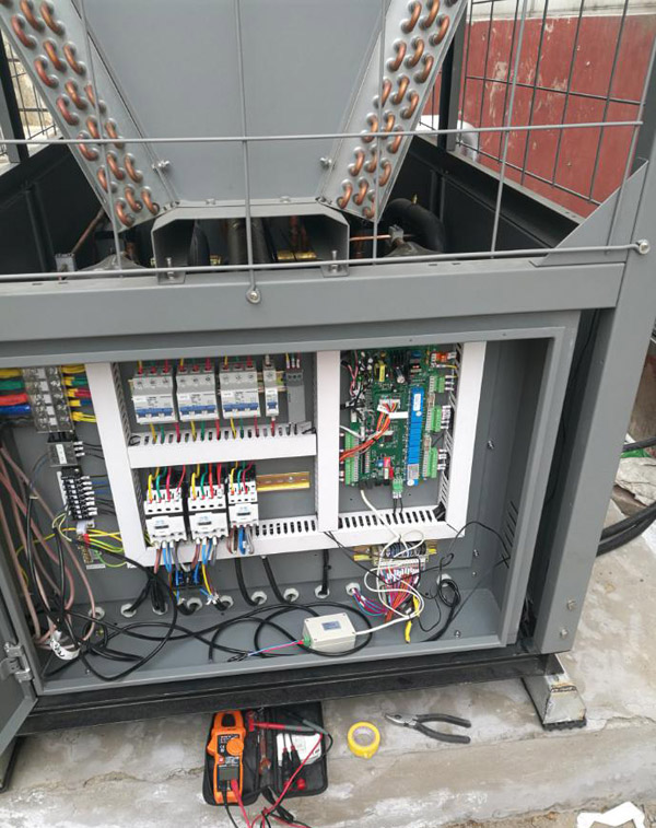 廊坊物探巖土公司空氣源熱泵電源接通工作 廊坊物探巖土公司空氣源熱泵電源接通工作